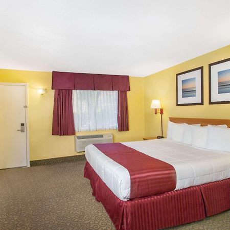 Days Inn By Wyndham Redwood City Exterior foto